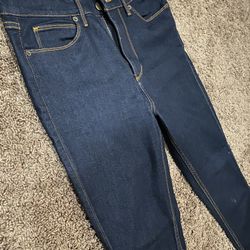 Woman’s Guess 1981 Skinny Jeans