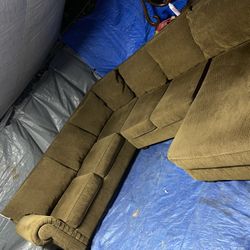 Sectional Couch Great Condition I Sell All The Time Will Deliver For Extra Fee 