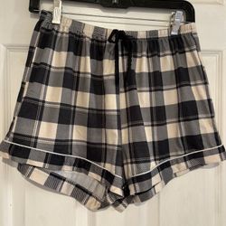 Stylish Black and White Plaid Shorts