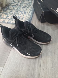Nike Air tennis shoes
