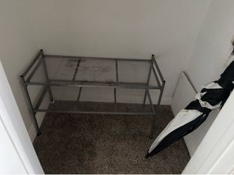 Shoes rack
