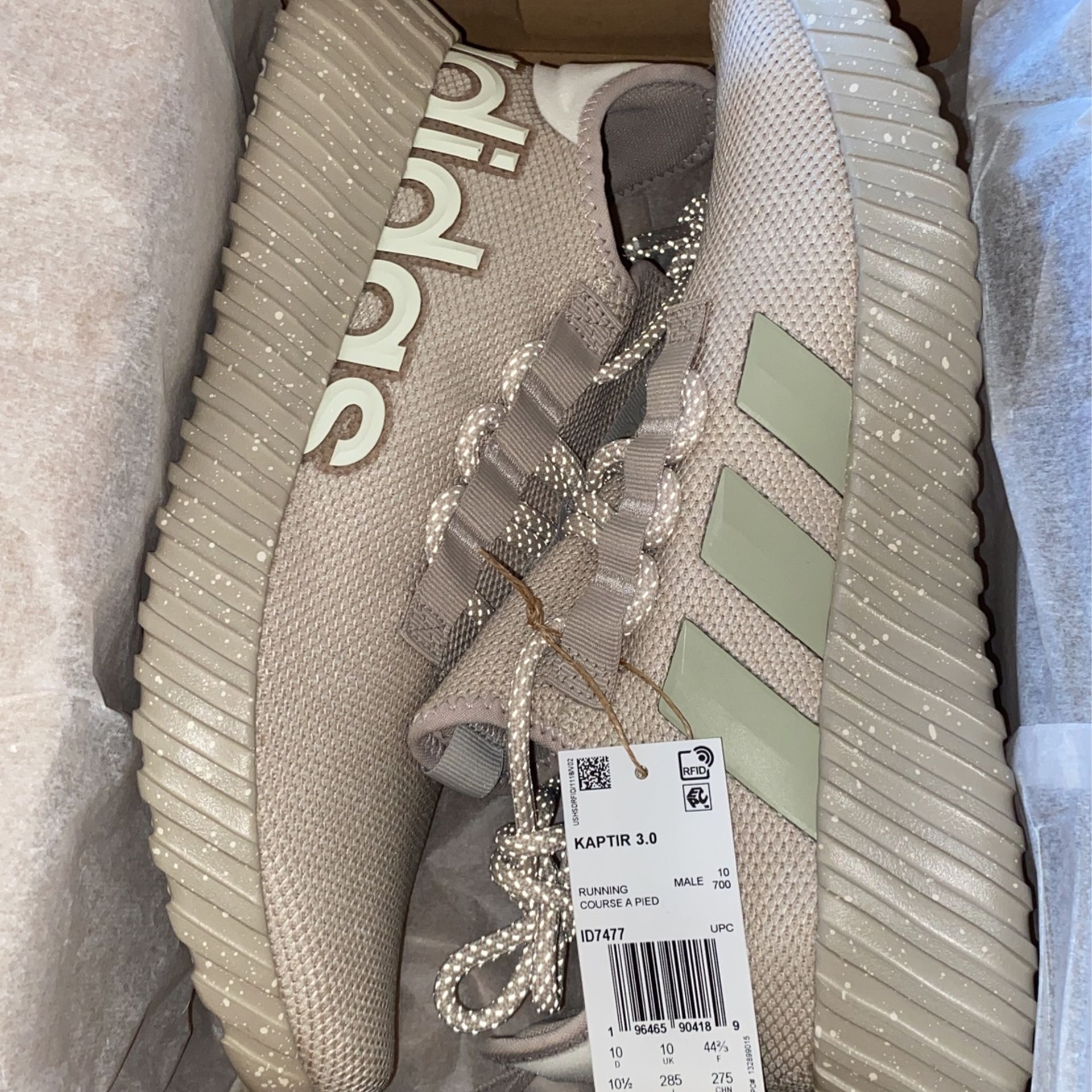 ADDIDAS MEN BRAND NEW SIZE 10’1/2