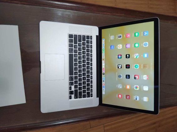 Macbook