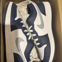 Air Jordan 1 Low Grey White Navy Blue