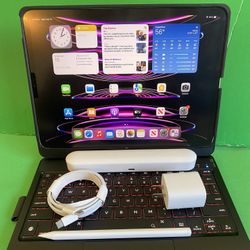 128GB Apple IPad Pro 11” 4th Generation (2022 Latest Model / M2 chip ) with Keyboard, stylus pen & Accessories (warranty through 01/ 2024) 