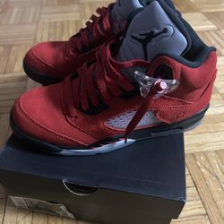 Jordan 5 Raging Bull 