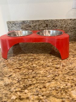 Elevated feeder pet bowl