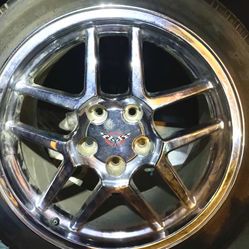 Original Chrome Corvette Rims And Exhaust 