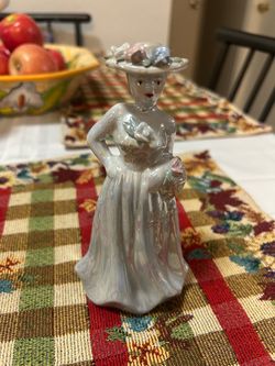 Vintage Porcelain Lady Figurine $15