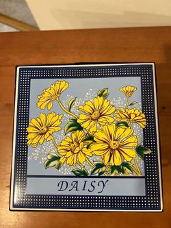 Expressive Gardens Daisy Tile Trivet