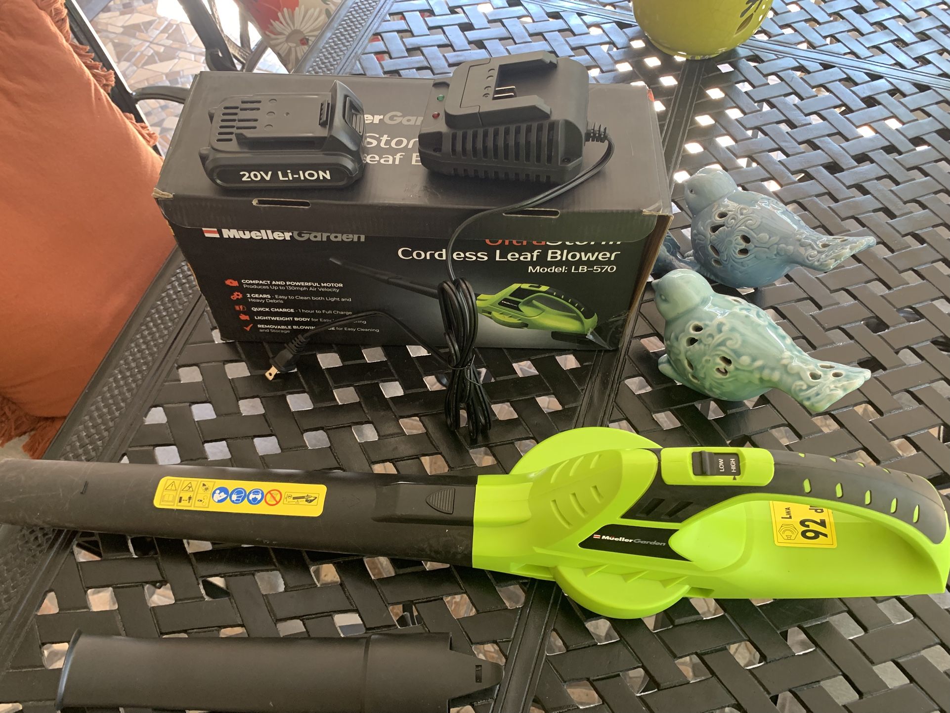 Cordless Leaf Blower