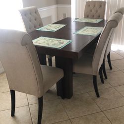 Dinning Table and chairs