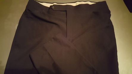 Haggard Expan-o-matic black flat front, 4 pocket mens dress pants 44x29 2" hem, so you can let some out if you want.