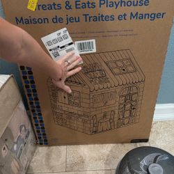 Kids Cardboard Playhouse 