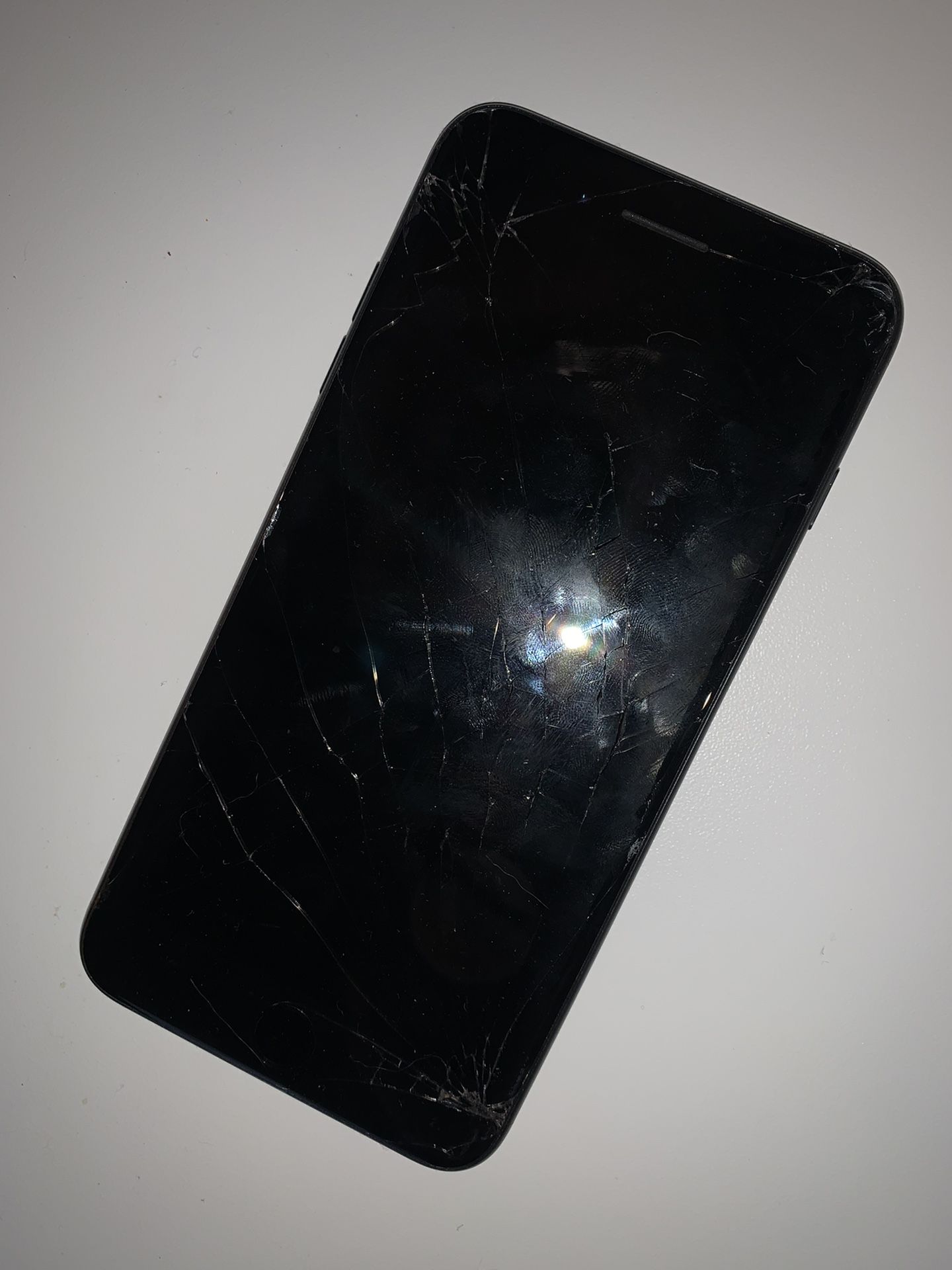Very Cracked iPhone 7+