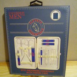 18 piece grooming essentials with traveling case for men