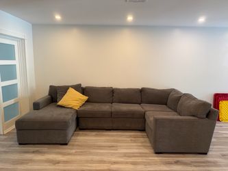 Sectional couch