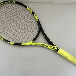 Babolat Pure Aero 4 1/8" Grip Tennis Racket - Yellow