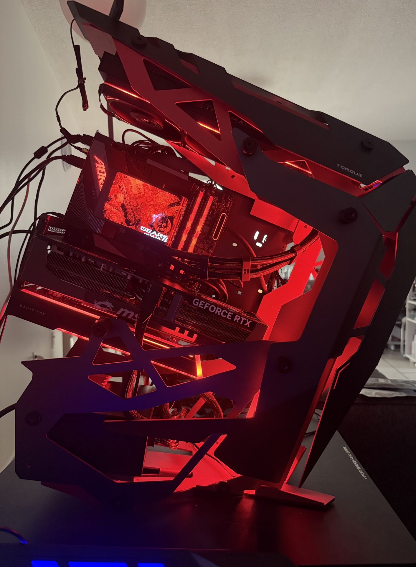 Gaming PC red devil hell Core i9 14900k/RTX 5090