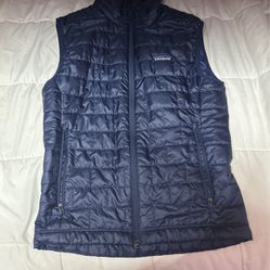 patagonia puffer vest