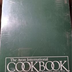 NEW, STILL SEALED IN THE WRAPPER "THE AVON INTERNATIONAL COOKBOOK" *READ THE DESCRIPTION*