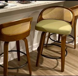 Set of 2 Rattan Green Pu Leather Barstools