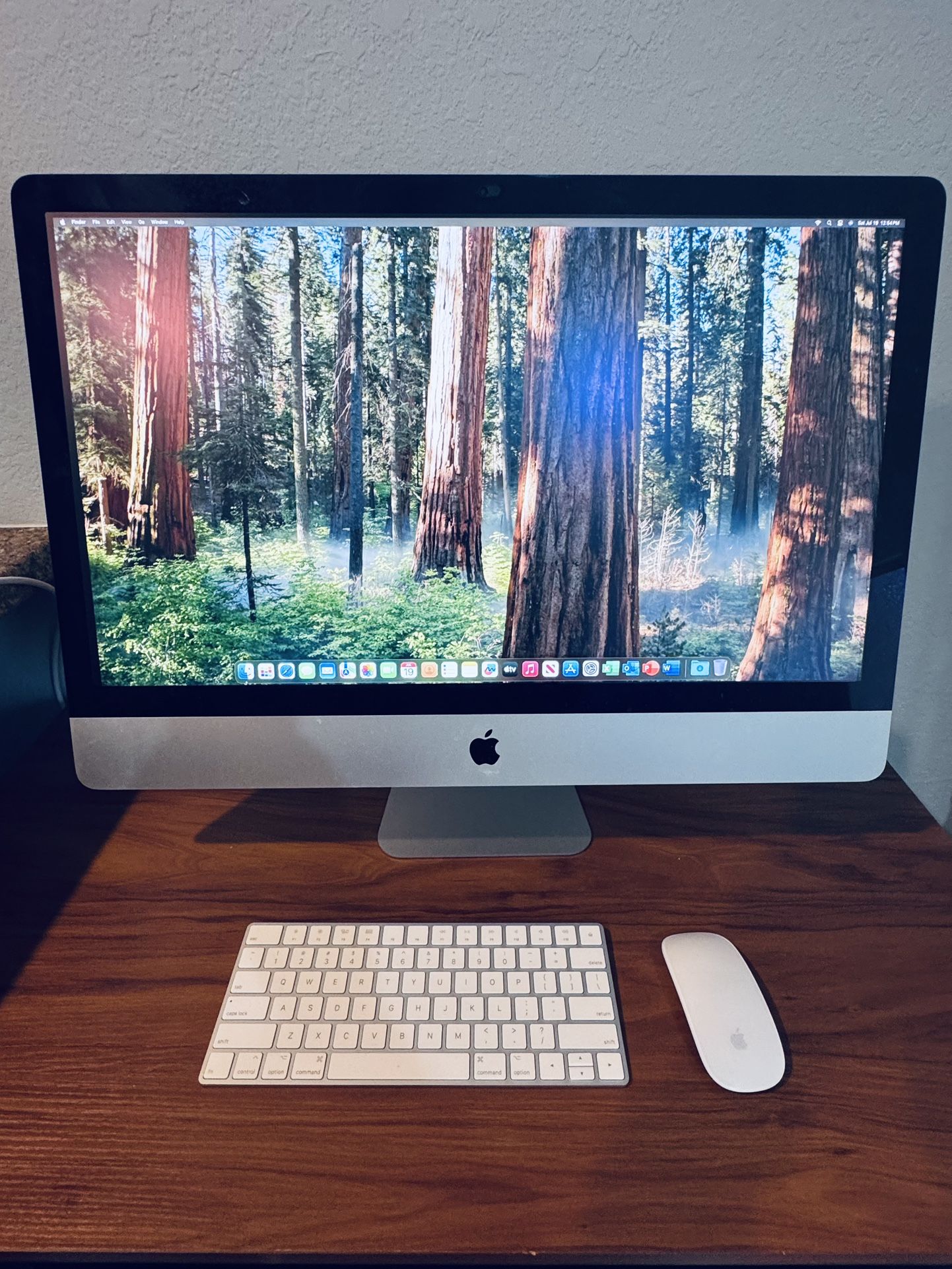 Apple iMac 2020 Retina 5K 27-inch 32GB Ram Excellent Condition