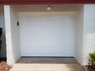 Garage door painting