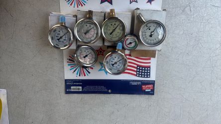 Oil gauges new