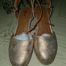 Style & Co Wedges Rosegold & Beige, Like New