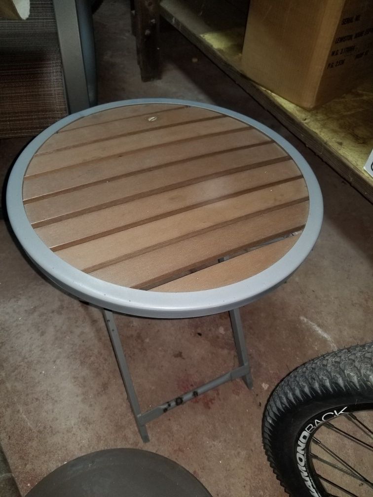 Outdoor wood and medal table