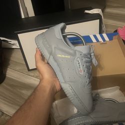 Adidas Yeezy Powerphase Grey