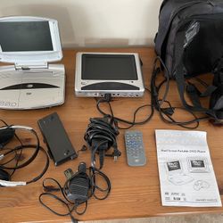 Dual screen portable DVD player