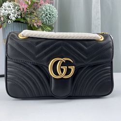 Authentic Gucci Black Wave Quilted Leather Shoulder Bag