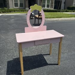 Children’s Vanity