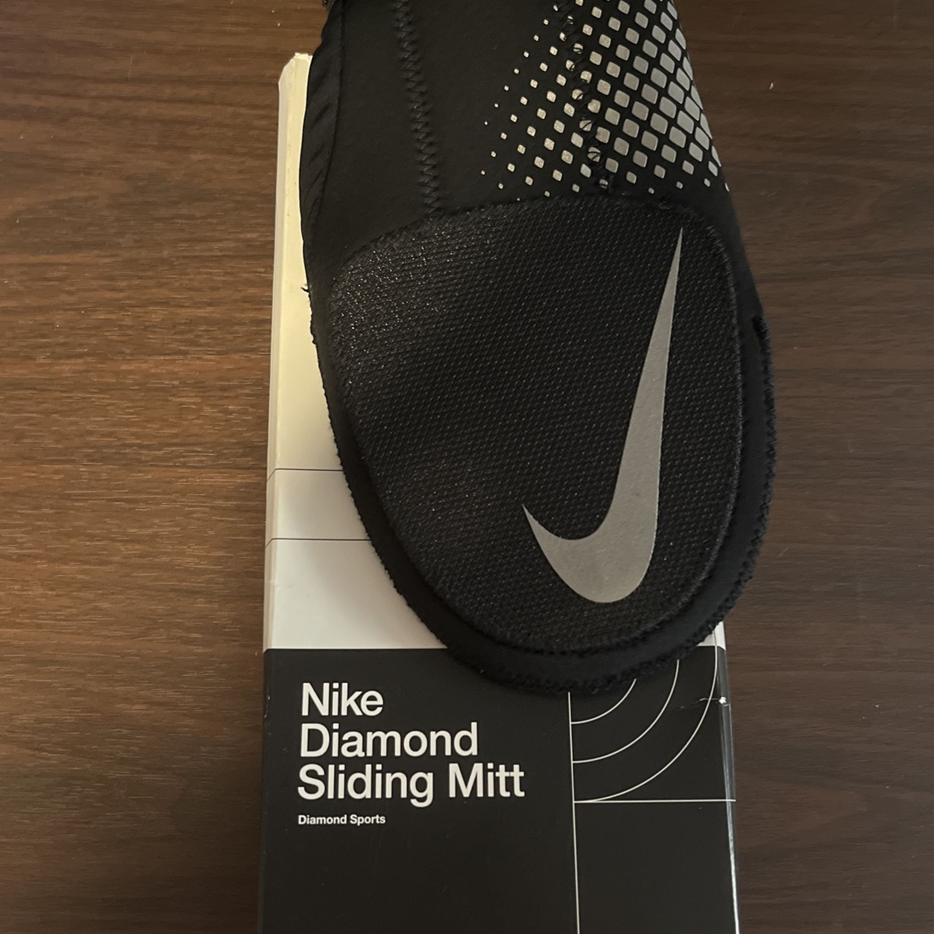 Nike baseball cheap sliding mitt
