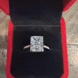 Special Occasion Ring Size 10