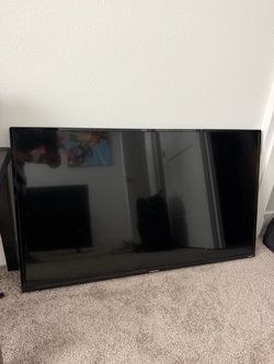 48” Element Roku Smart TV