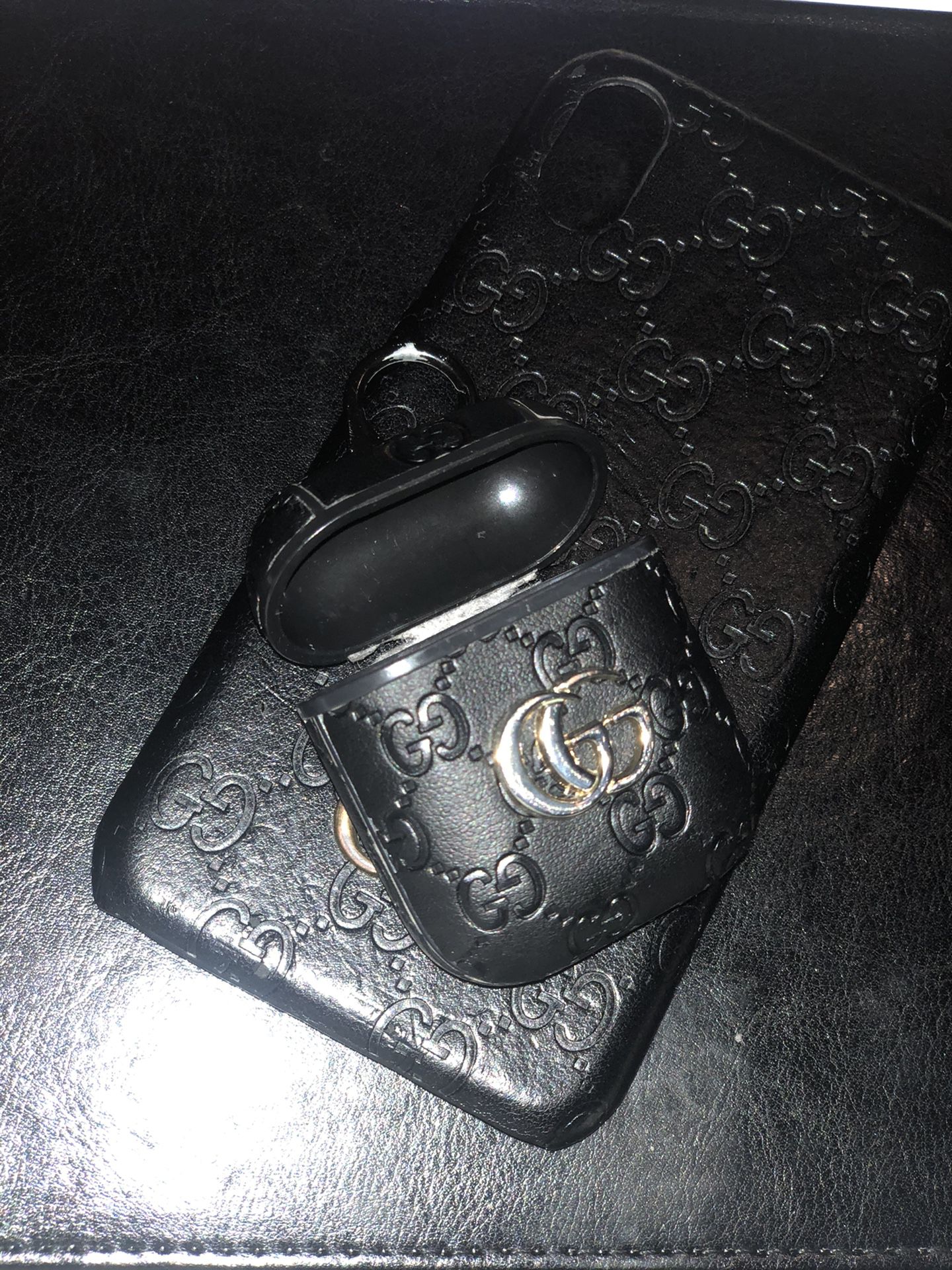 Gucci iPhone X and AirPod case