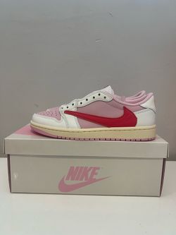 Jordan 1 retro Travis Scott (New Men’s 6.5/8 Women’s)