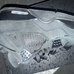 Kicks 