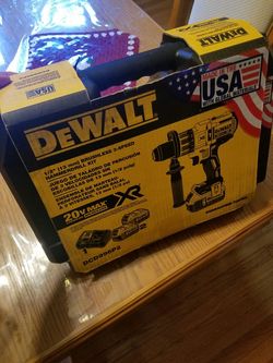 Dewalt DCD996p2 XR Hammer Dill Kit