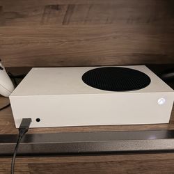 Xbox Series S with Controllers and Charging station
