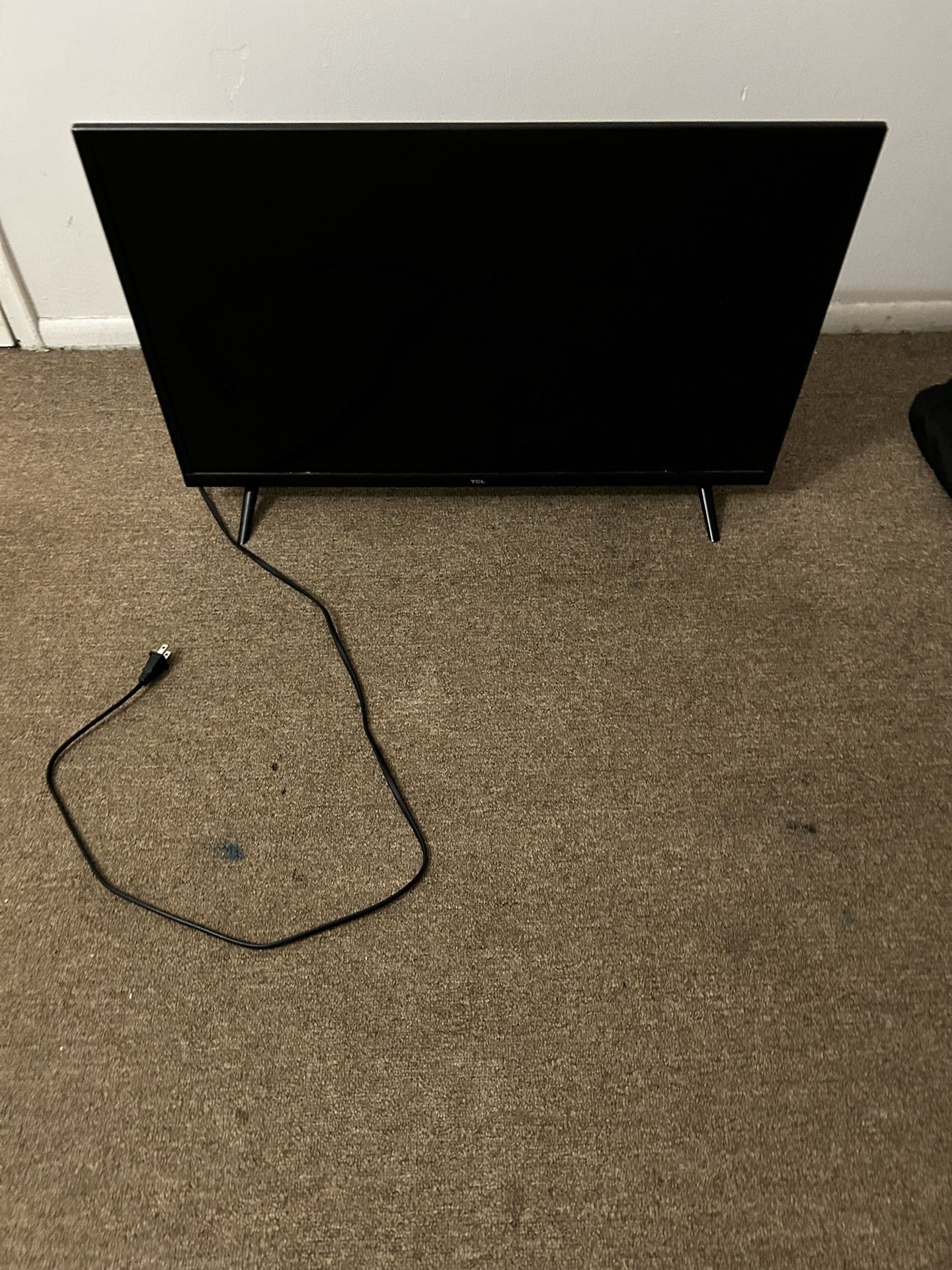 About 32’ TV