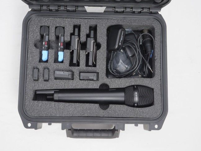 Sennheiser AVX Wireless Kit x 2 + AVX Mic + Custom B&H Pelican case