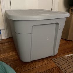 Gray 18 Gal Bin