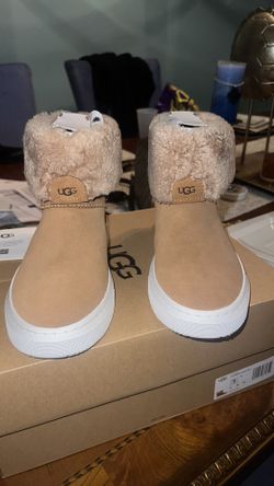 UGG Cuffable Boot 
