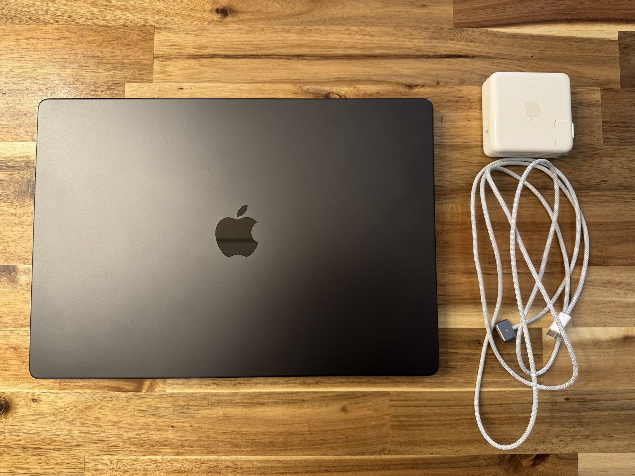 MacBook Pro 16 M3 Pro