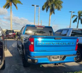 2023 Chevrolet Silverado diesel engine