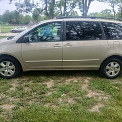 2006 Toyota Sienna 